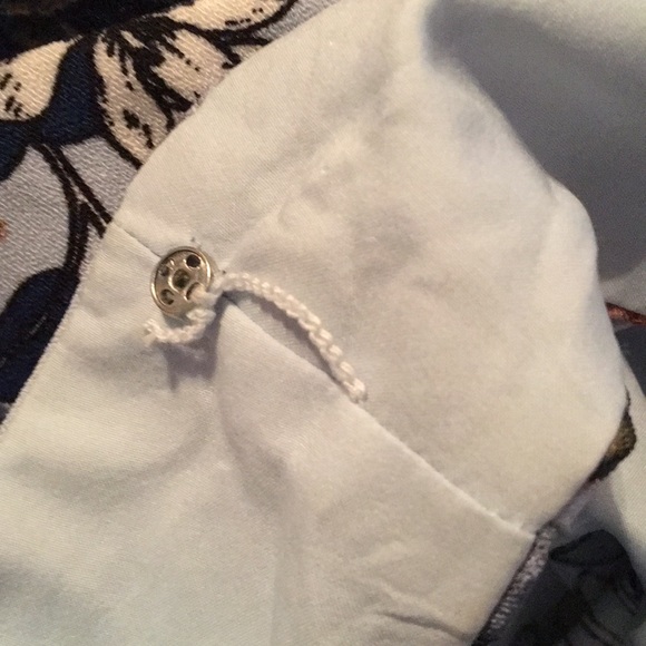 Cold shoulder floral - Picture 5 of 6